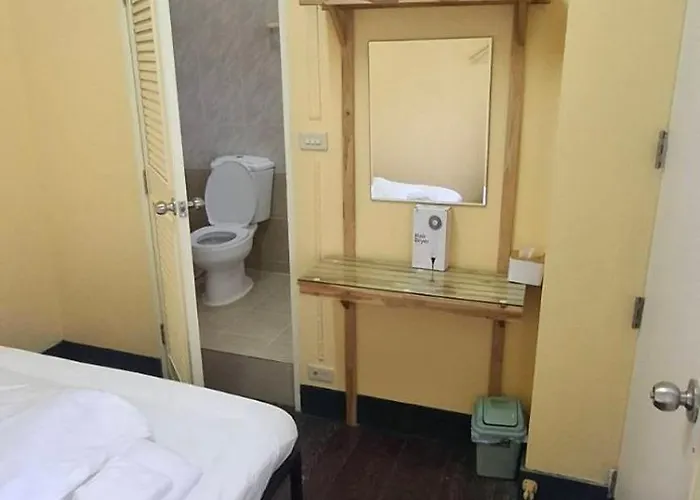 Kanyakorn House Near Khao San 3*